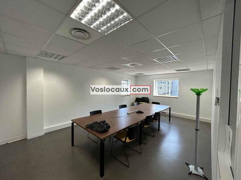 VOSLOCAUX.COM LOCATION-BUREAUX-SOPHIA_ANTIPOLIS-06