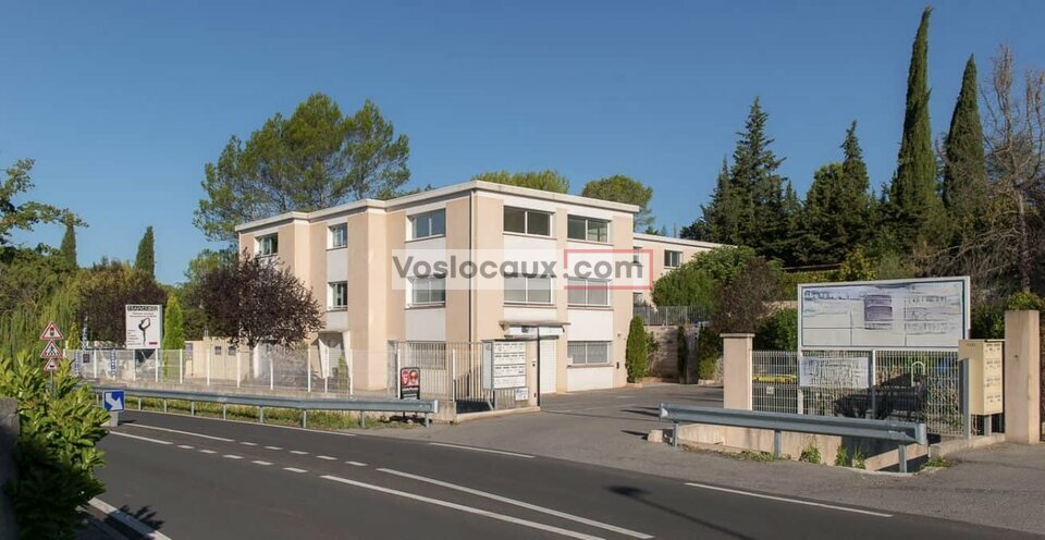 VOSLOCAUX.COM LOCATION-BUREAUX-MOUANS_SARTOUX-06