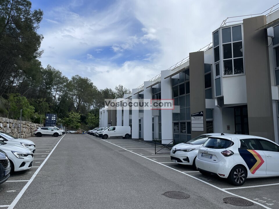 VOSLOCAUX.COM LOCATION-BUREAUX-VALBONNE-06