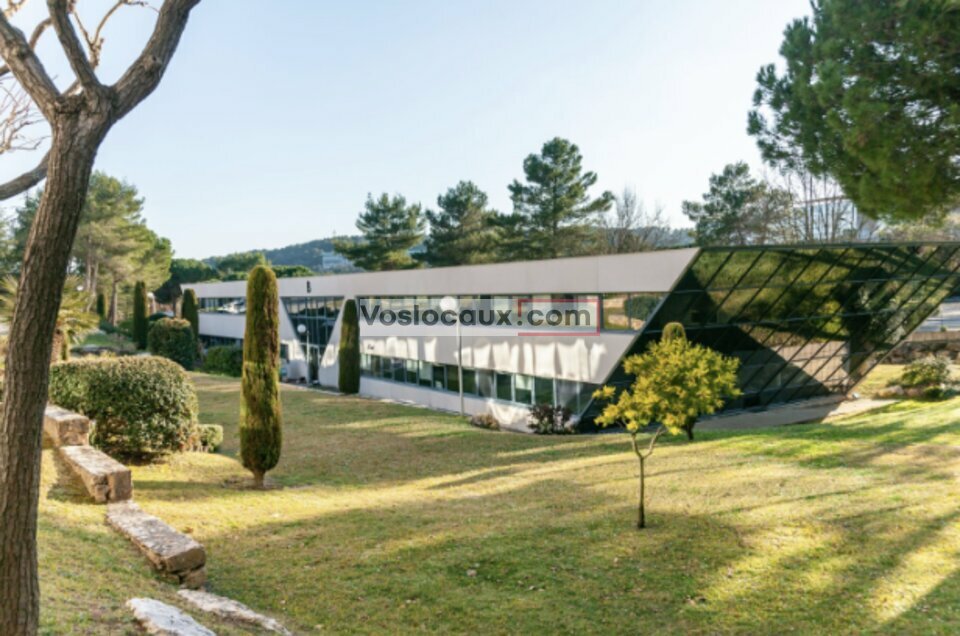 VOSLOCAUX.COM LOCATION-BUREAUX-SOPHIA_ANTIPOLIS-06