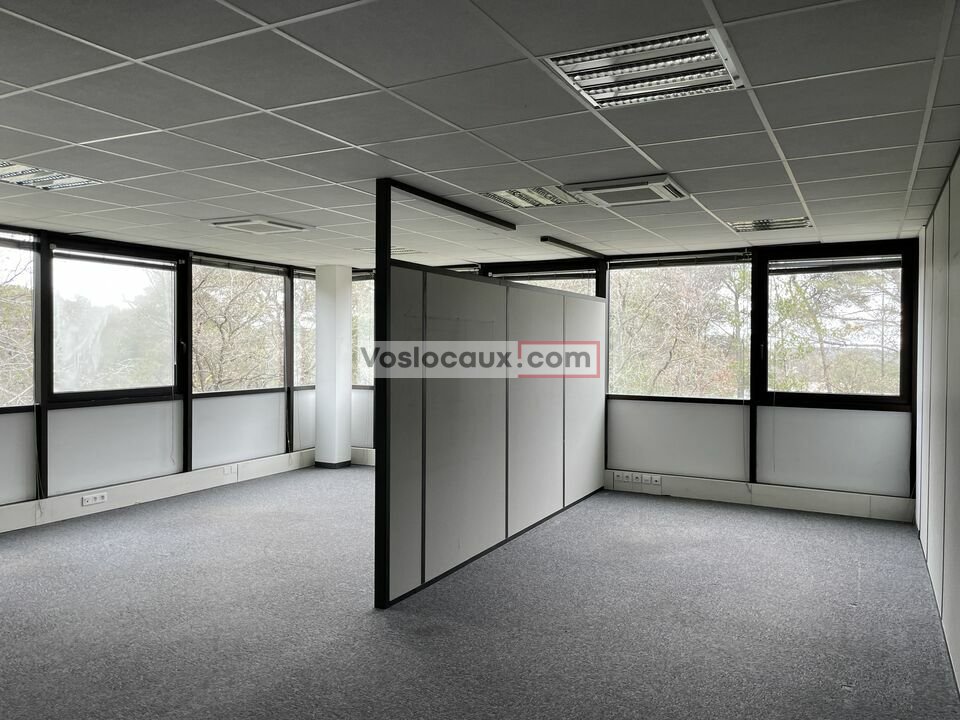 VOSLOCAUX.COM LOCATION-BUREAUX-VALBONNE-06