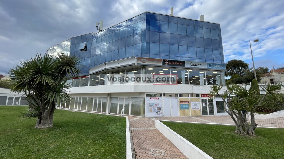 VOSLOCAUX.COM LOCATION-LOCAL COMMERCIAL-SAINT_LAURENT_DU_VAR-06
