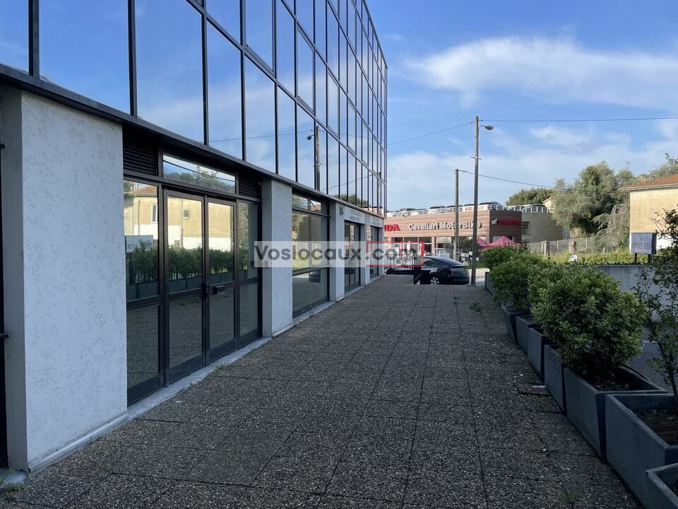 VOSLOCAUX.COM LOCATION-BUREAUX-LE_CANNET-06