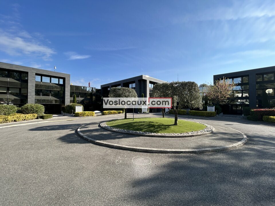 VOSLOCAUX.COM LOCATION-LOCAL D'ACTIVITE-SOPHIA_ANTIPOLIS-06
