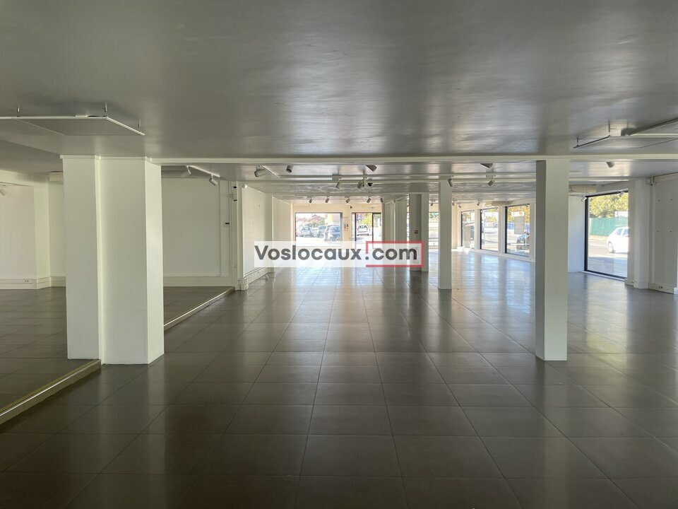 VOSLOCAUX.COM LOCATION-LOCAL COMMERCIAL-ANTIBES-06