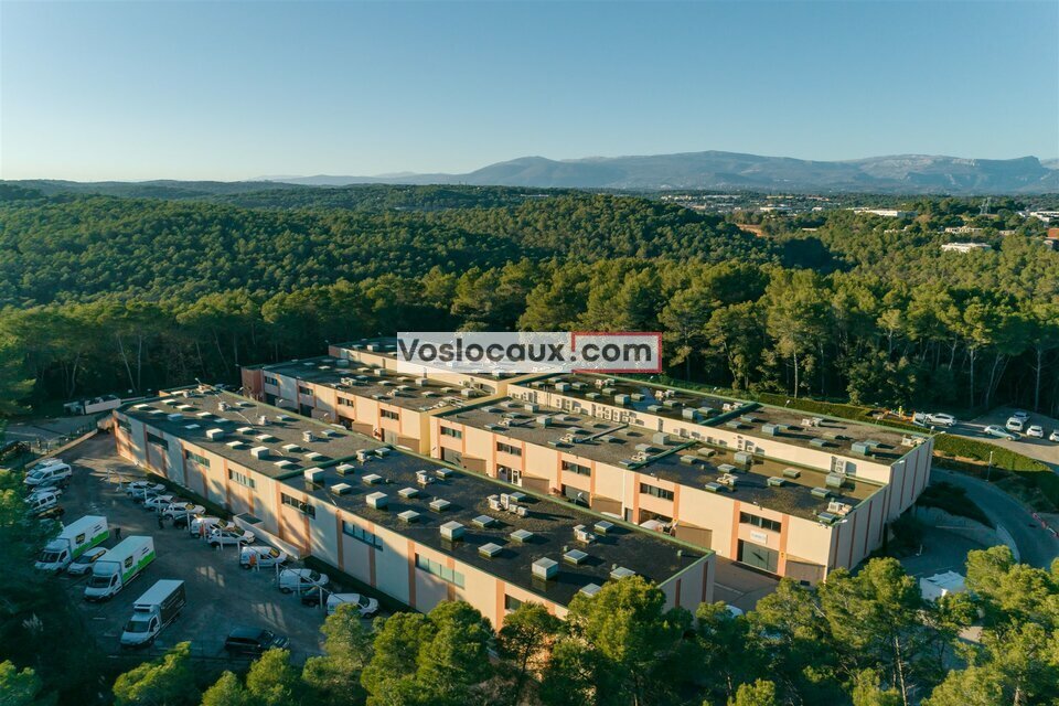 VOSLOCAUX.COM LOCATION-LOCAL D'ACTIVITE-ANTIBES-06