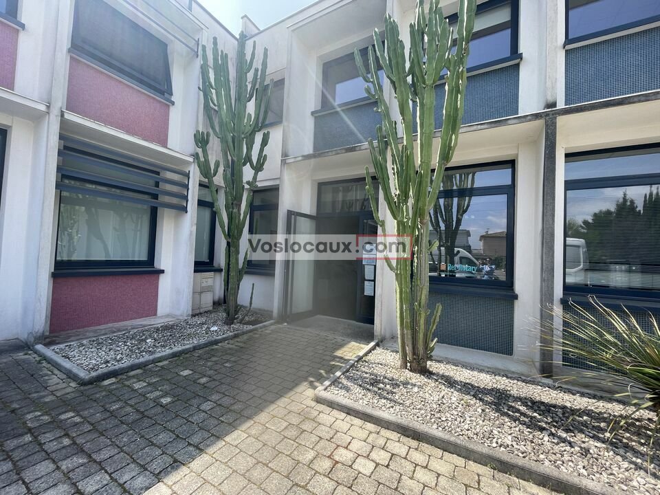 VOSLOCAUX.COM LOCATION-BUREAUX-CAGNES_SUR_MER-06