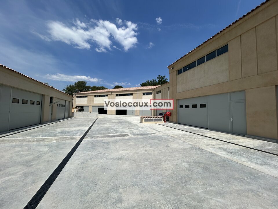 VOSLOCAUX.COM LOCATION-LOCAL D'ACTIVITE-VALBONNE-06