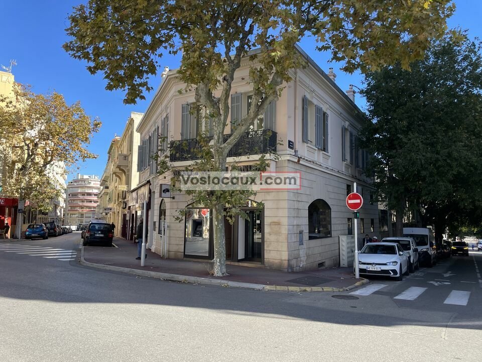 VOSLOCAUX.COM LOCATION-BUREAUX-ANTIBES-06