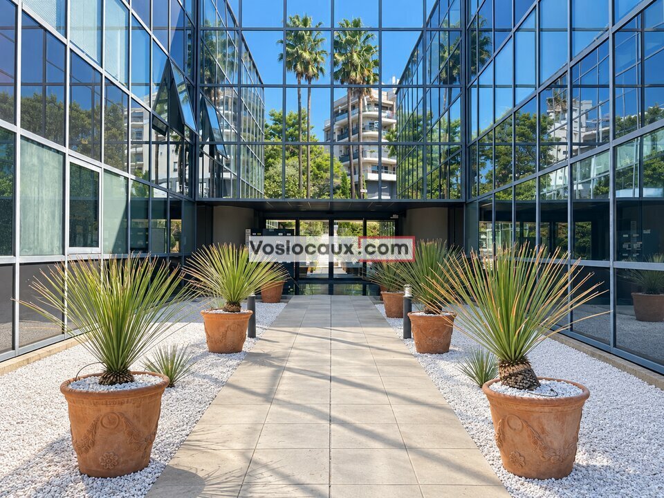 VOSLOCAUX.COM LOCATION-BUREAUX-ANTIBES-06