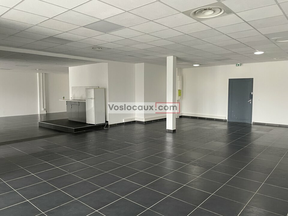 VOSLOCAUX.COM LOCATION-BUREAUX-ANTIBES-06