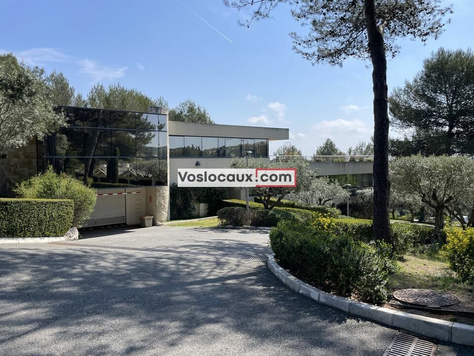VOSLOCAUX.COM LOCATION-BUREAUX-VALBONNE-06