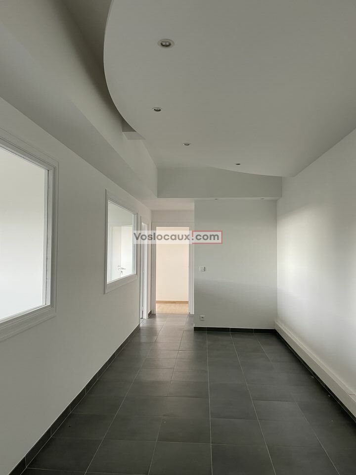 VOSLOCAUX.COM LOCATION-BUREAUX-ANTIBES-06