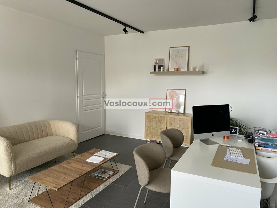VOSLOCAUX.COM LOCATION-BUREAUX-ANTIBES-06