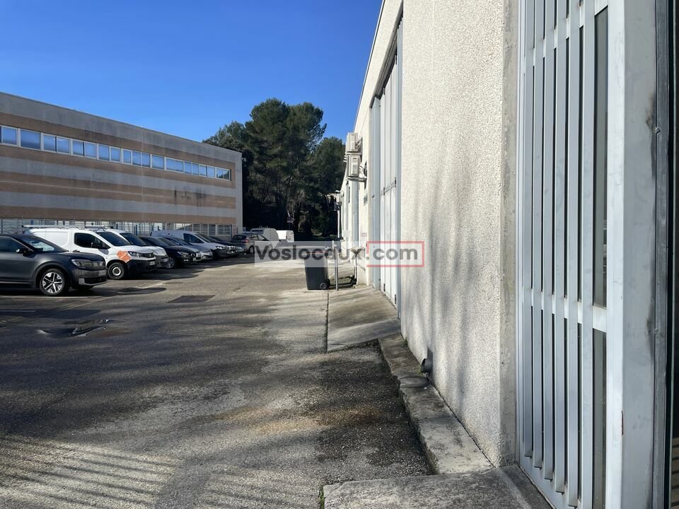 VOSLOCAUX.COM LOCATION-LOCAL D'ACTIVITE-ANTIBES-06
