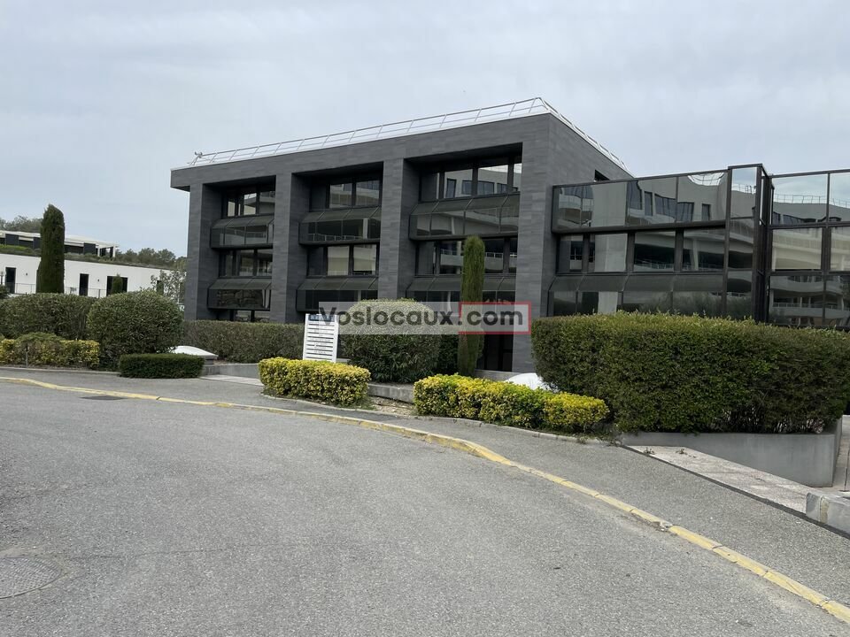 VOSLOCAUX.COM LOCATION-BUREAUX-VALBONNE-06