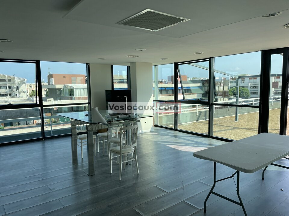 VOSLOCAUX.COM LOCATION-BUREAUX-SAINT_LAURENT_DU_VAR-06