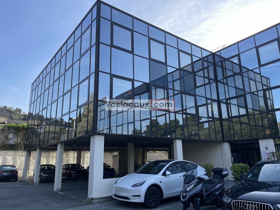 VOSLOCAUX.COM LOCATION-BUREAUX-LE_CANNET-06