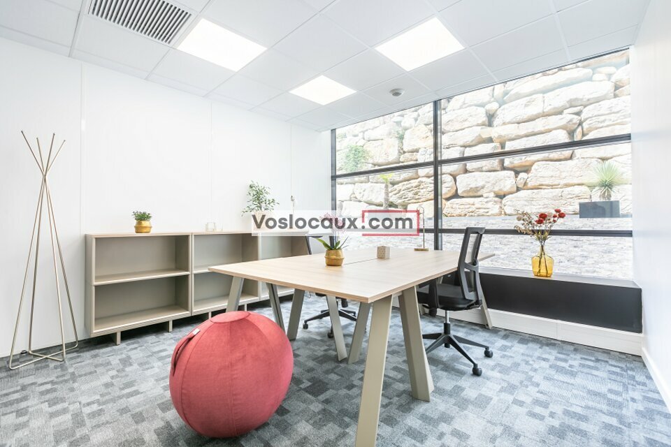 VOSLOCAUX.COM LOCATION-BUREAUX-ANTIBES-06