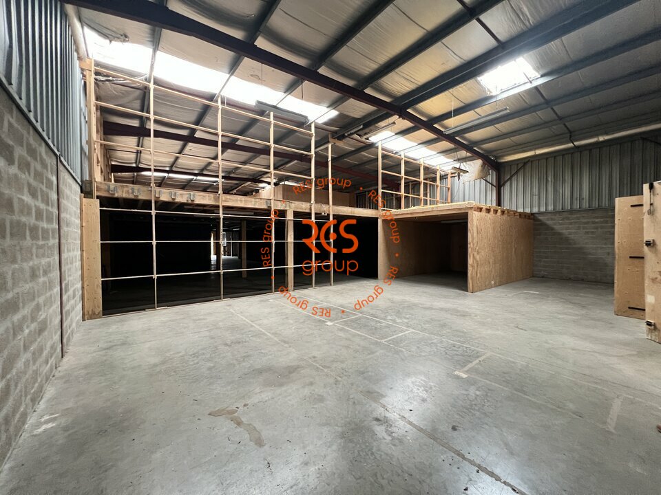 RES group LOCATION-LOCAL D'ACTIVITE-BEGLES-33