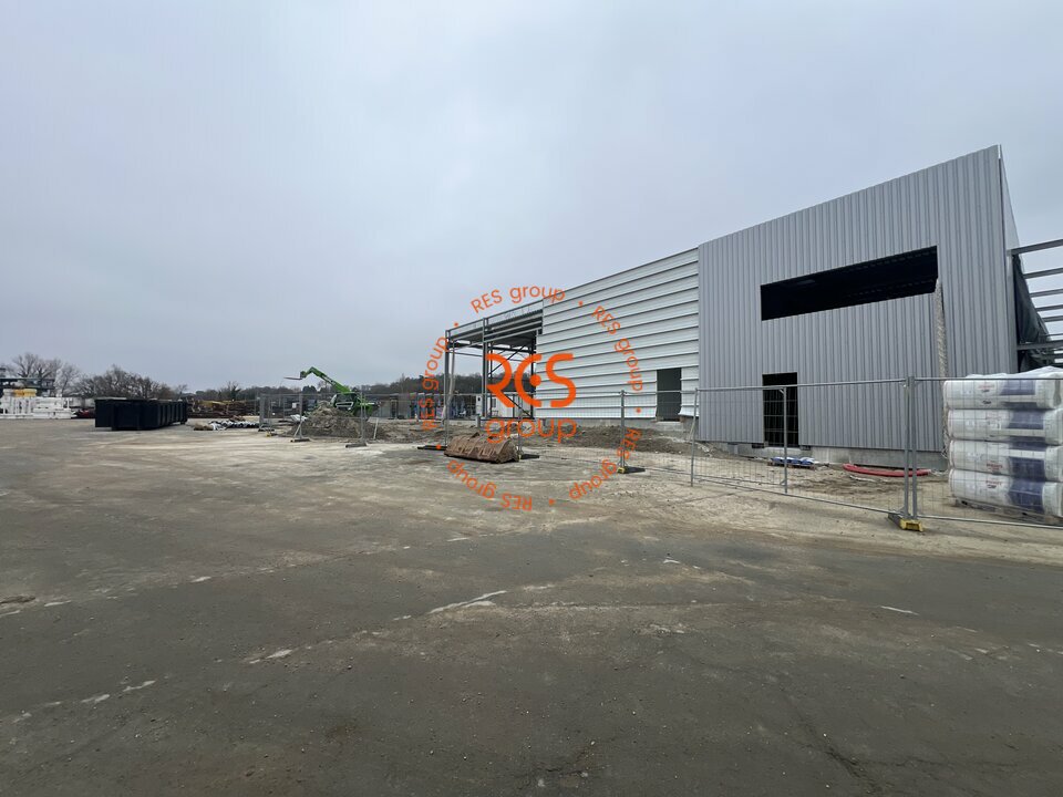 RES group LOCATION-ENTREPOT-BASSENS-33