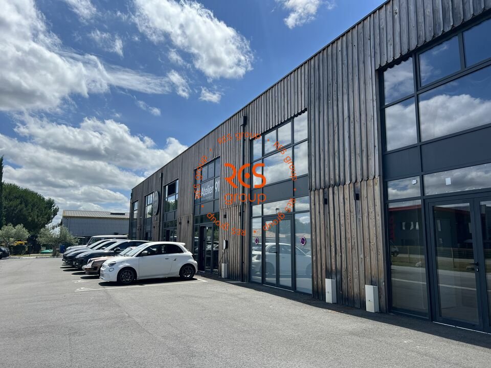 RES group VENTE-LOCAL D'ACTIVITE-SAINT_JEAN_D'ILLAC-33
