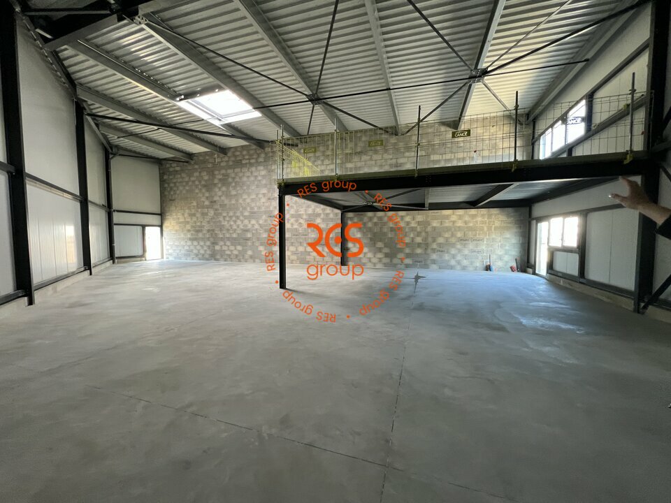 RES group VENTE-LOCAL D'ACTIVITE-BLANQUEFORT-33