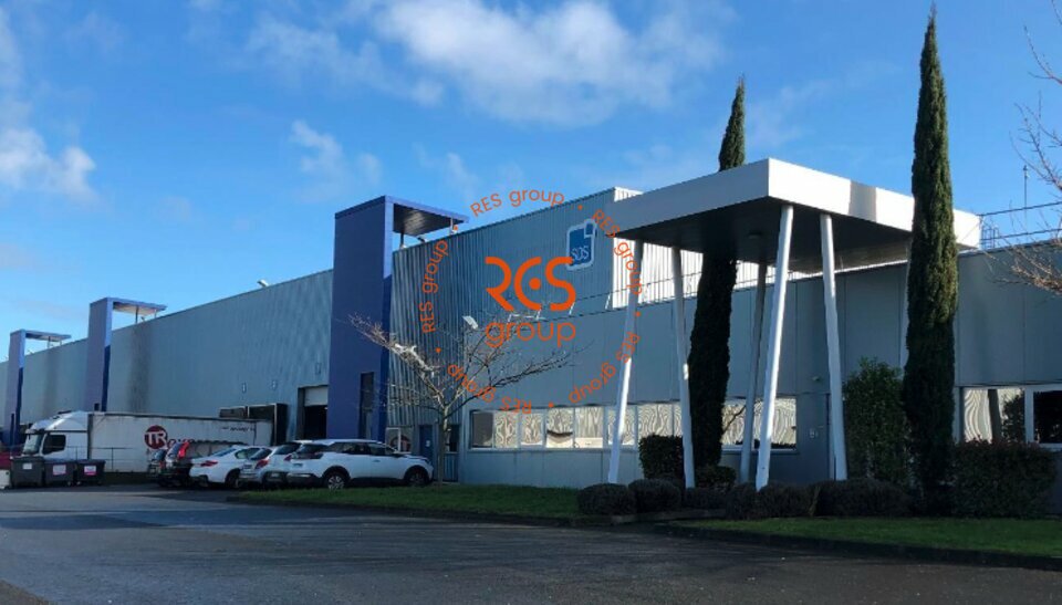 RES group LOCATION-ENTREPOT-BLANQUEFORT-33