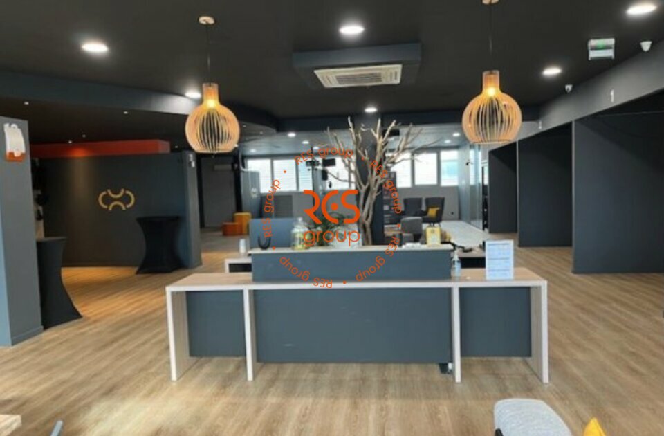 RES group LOCATION-LOCAL COMMERCIAL-MERIGNAC-33