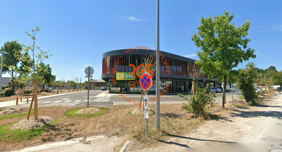 RES group LOCATION-LOCAL COMMERCIAL-MARTILLAC-33