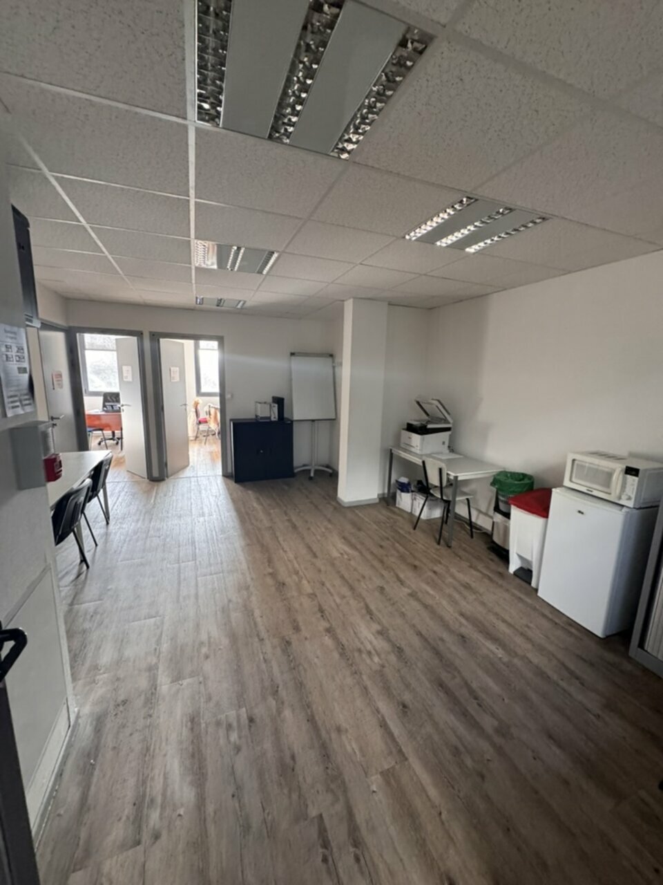 ARIANE IMMOBILIER LOCATION-BUREAUX-LIMAS-69