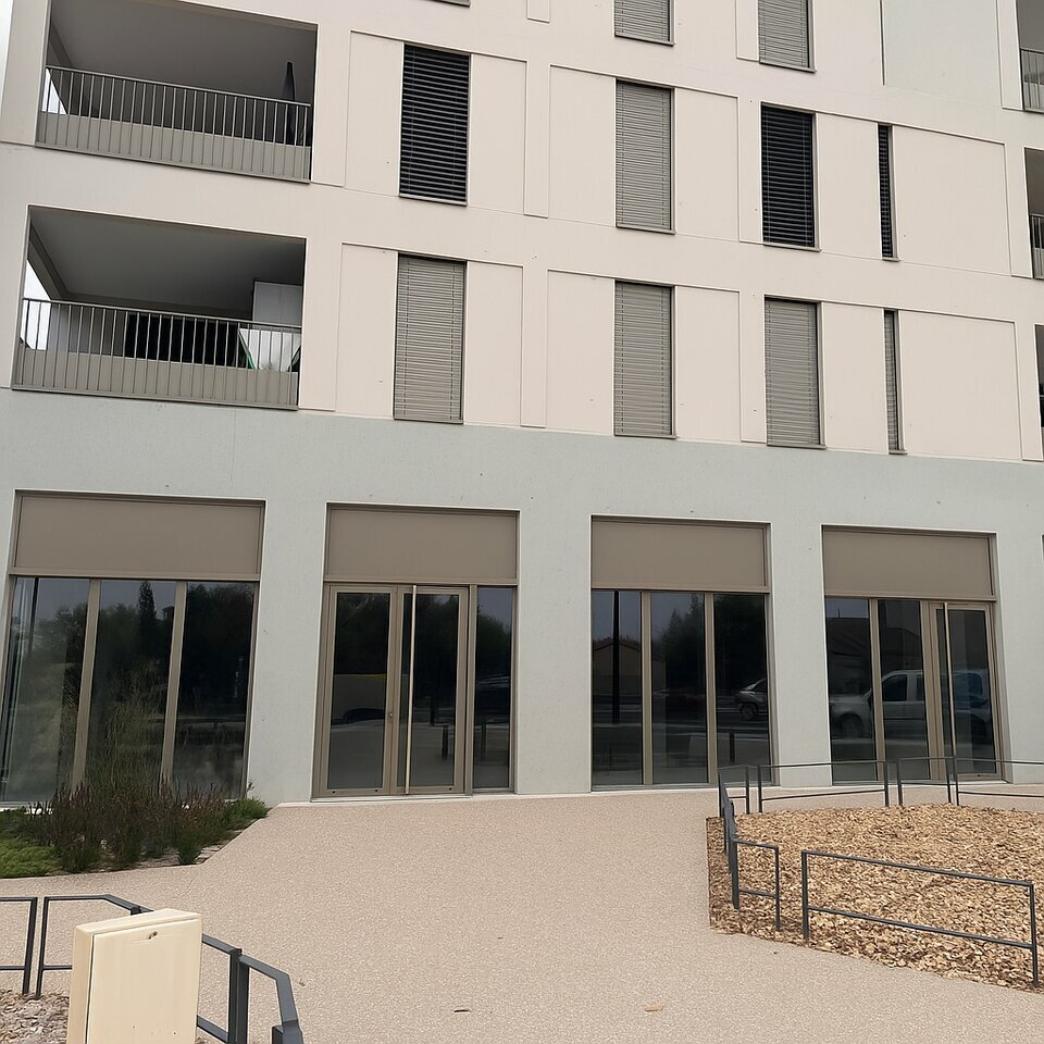 ARIANE IMMOBILIER LOCATION-LOCAL COMMERCIAL-DARDILLY-69