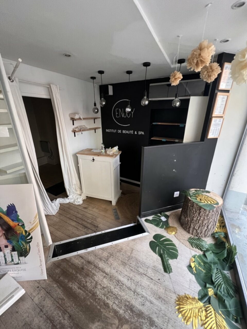 ARIANE IMMOBILIER LOCATION-LOCAL COMMERCIAL-ECULLY-69