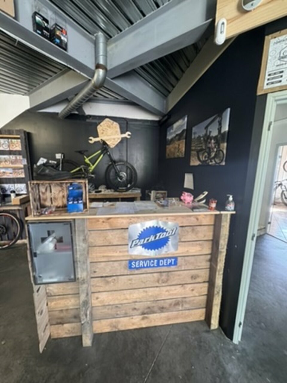 ARIANE IMMOBILIER LOCATION-LOCAL D'ACTIVITE-GREZIEU_LA_VARENNE-69