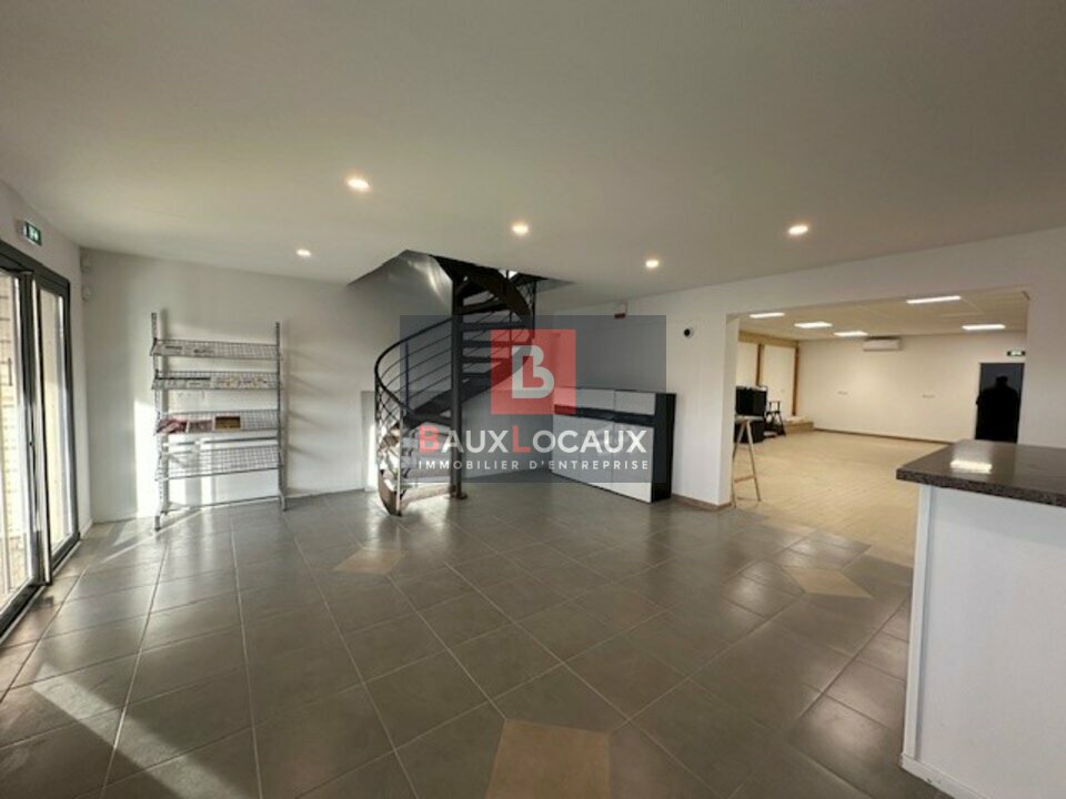 BAUX LOCAUX LOCATION-LOCAL COMMERCIAL-AVIGNON-84