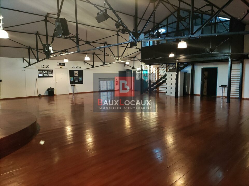 BAUX LOCAUX LOCATION-LOCAL COMMERCIAL-SALON_DE_PROVENCE-13