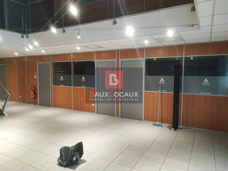 BAUX LOCAUX LOCATION-BUREAUX-SALON_DE_PROVENCE-13