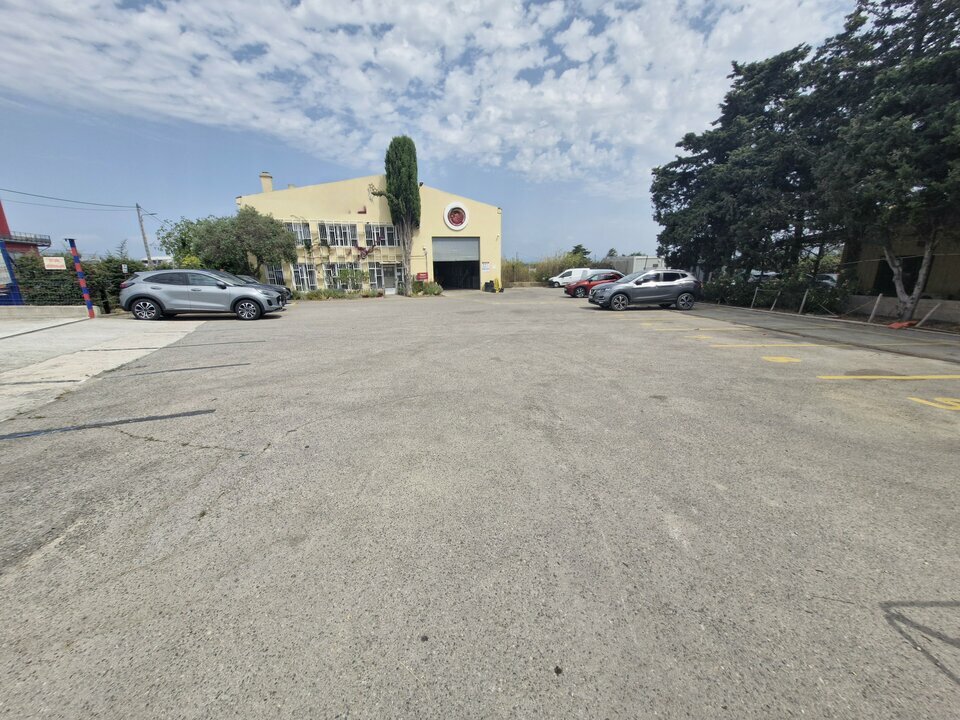 BAUX LOCAUX LOCATION-LOCAL D'ACTIVITE-CHATEAUNEUF-LES-MARTIGUES-13