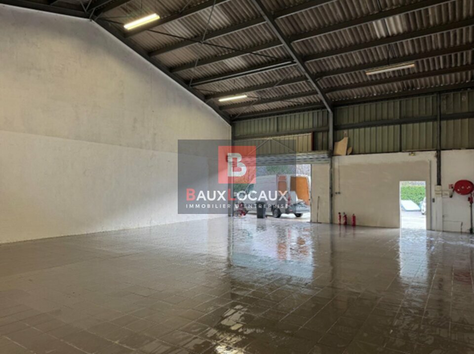 BAUX LOCAUX LOCATION-LOCAL D'ACTIVITE-GEMENOS-13