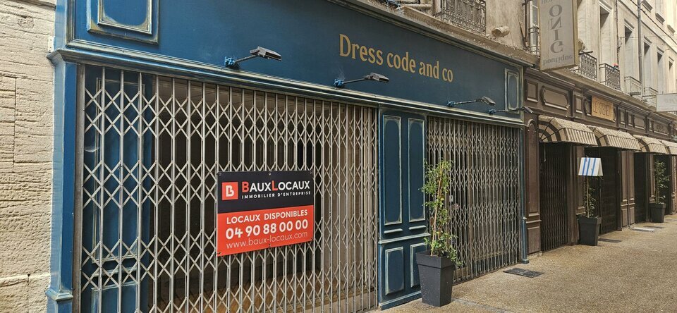 BAUX LOCAUX LOCATION-LOCAL COMMERCIAL-CARPENTRAS-84