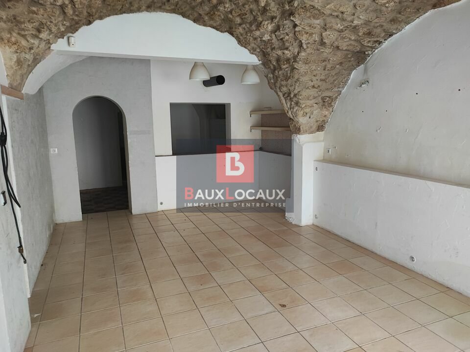 BAUX LOCAUX LOCATION-LOCAL COMMERCIAL-PELISSANNE-13