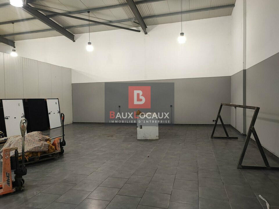 BAUX LOCAUX LOCATION-LOCAL COMMERCIAL-LAMANON-13