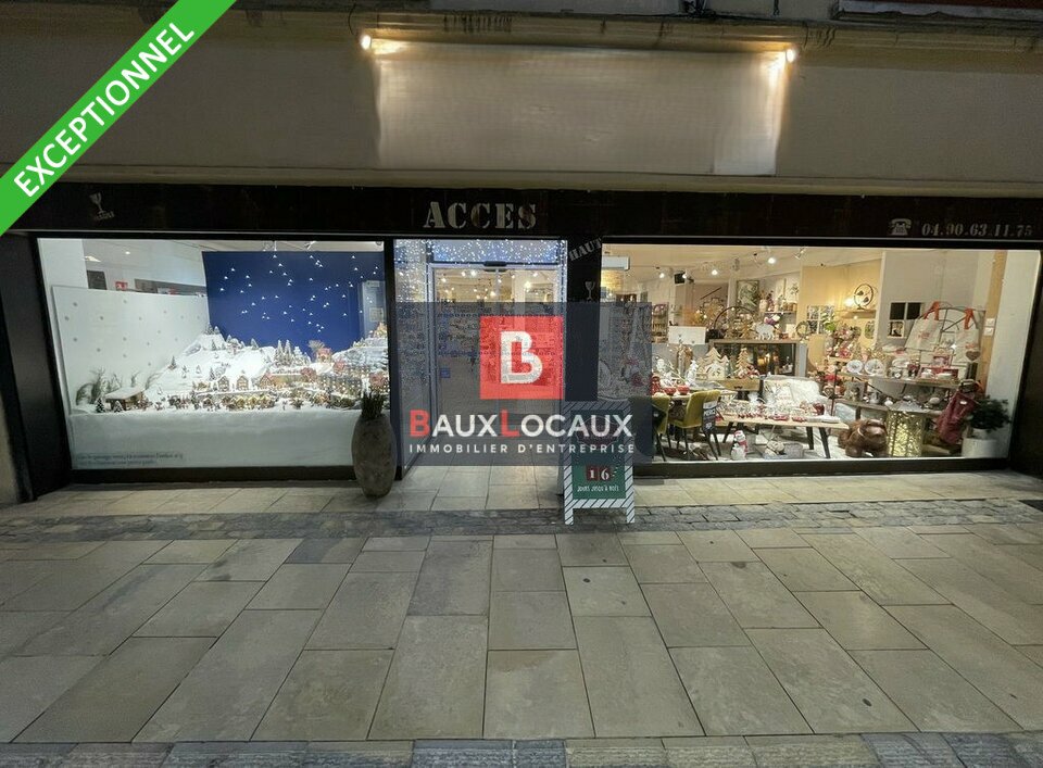 BAUX LOCAUX LOCATION-LOCAL COMMERCIAL-CARPENTRAS-84