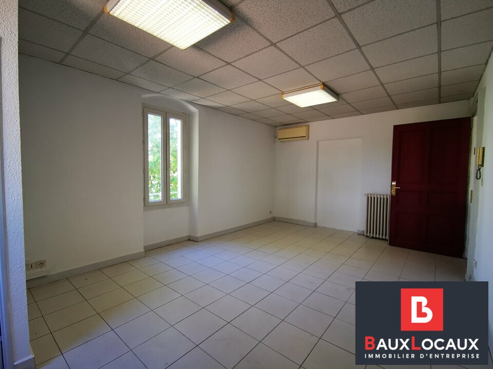 BAUX LOCAUX LOCATION-BUREAUX-LE_PONTET-84