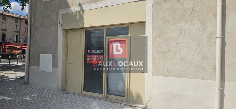 BAUX LOCAUX LOCATION-LOCAL COMMERCIAL-CARPENTRAS-84