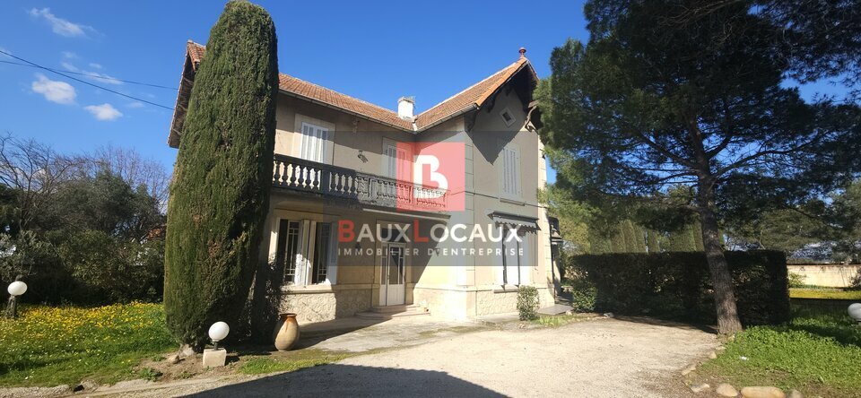 BAUX LOCAUX LOCATION-BUREAUX-CARPENTRAS-84