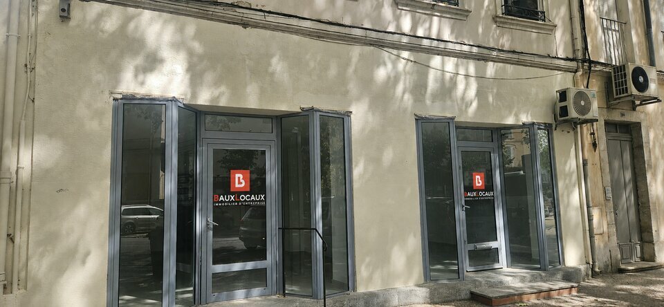 BAUX LOCAUX LOCATION-LOCAL COMMERCIAL-CARPENTRAS-84