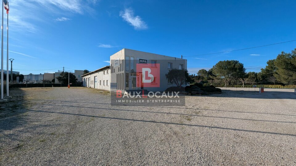 BAUX LOCAUX LOCATION-LOCAL D'ACTIVITE-GRANS-13