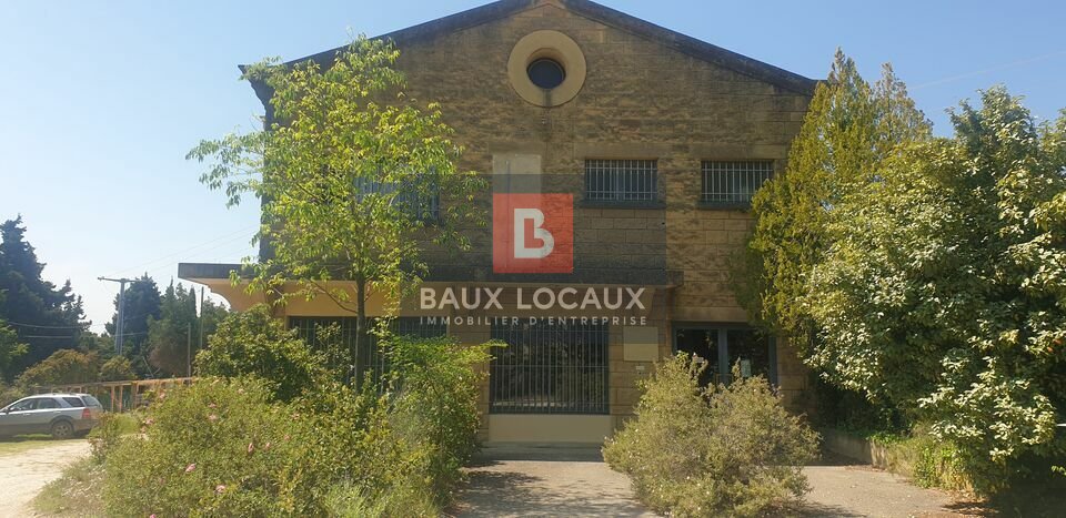 BAUX LOCAUX VENTE-LOCAL D'ACTIVITE-CARPENTRAS-84