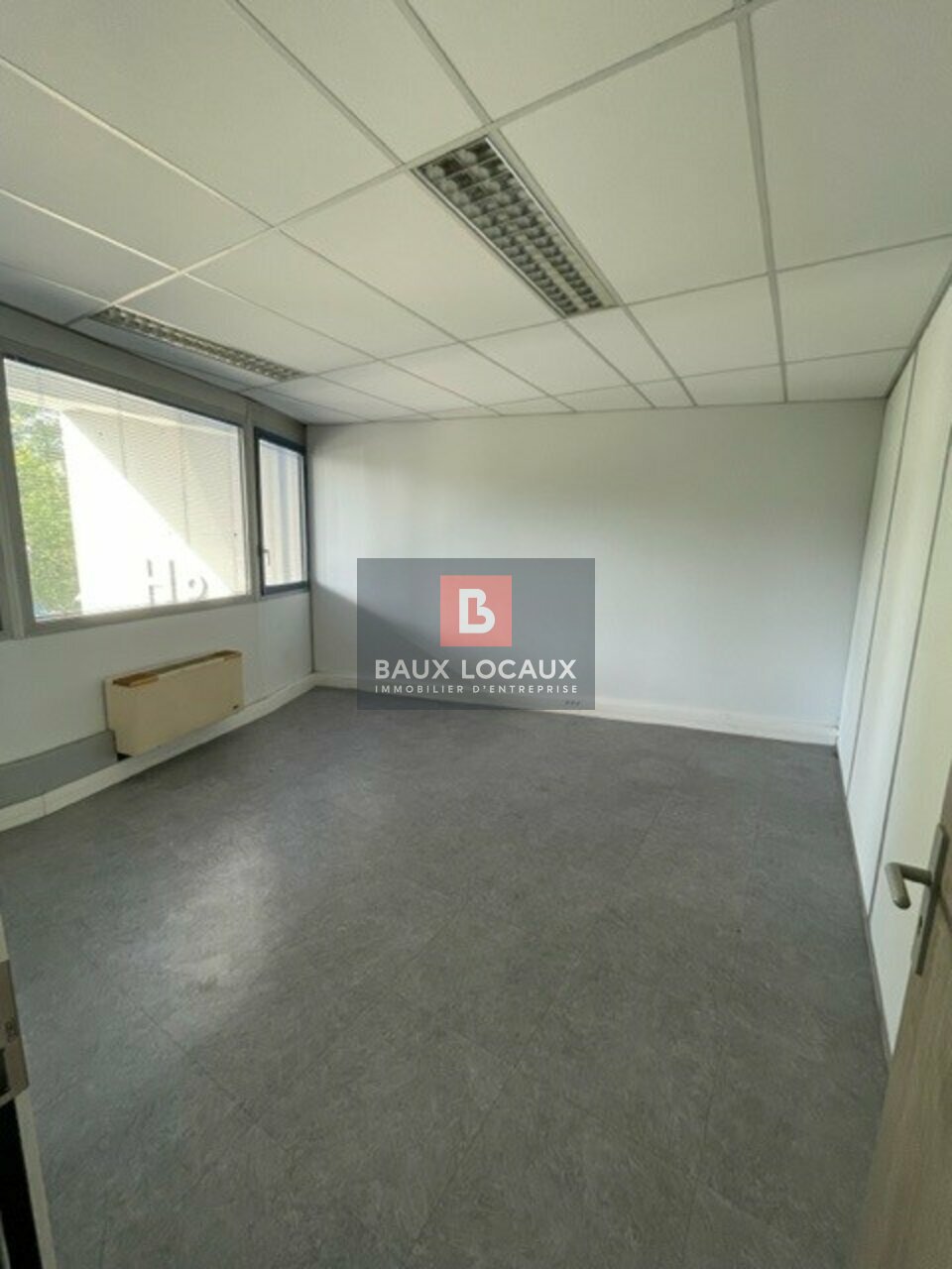 BAUX LOCAUX LOCATION-BUREAUX-AVIGNON-84